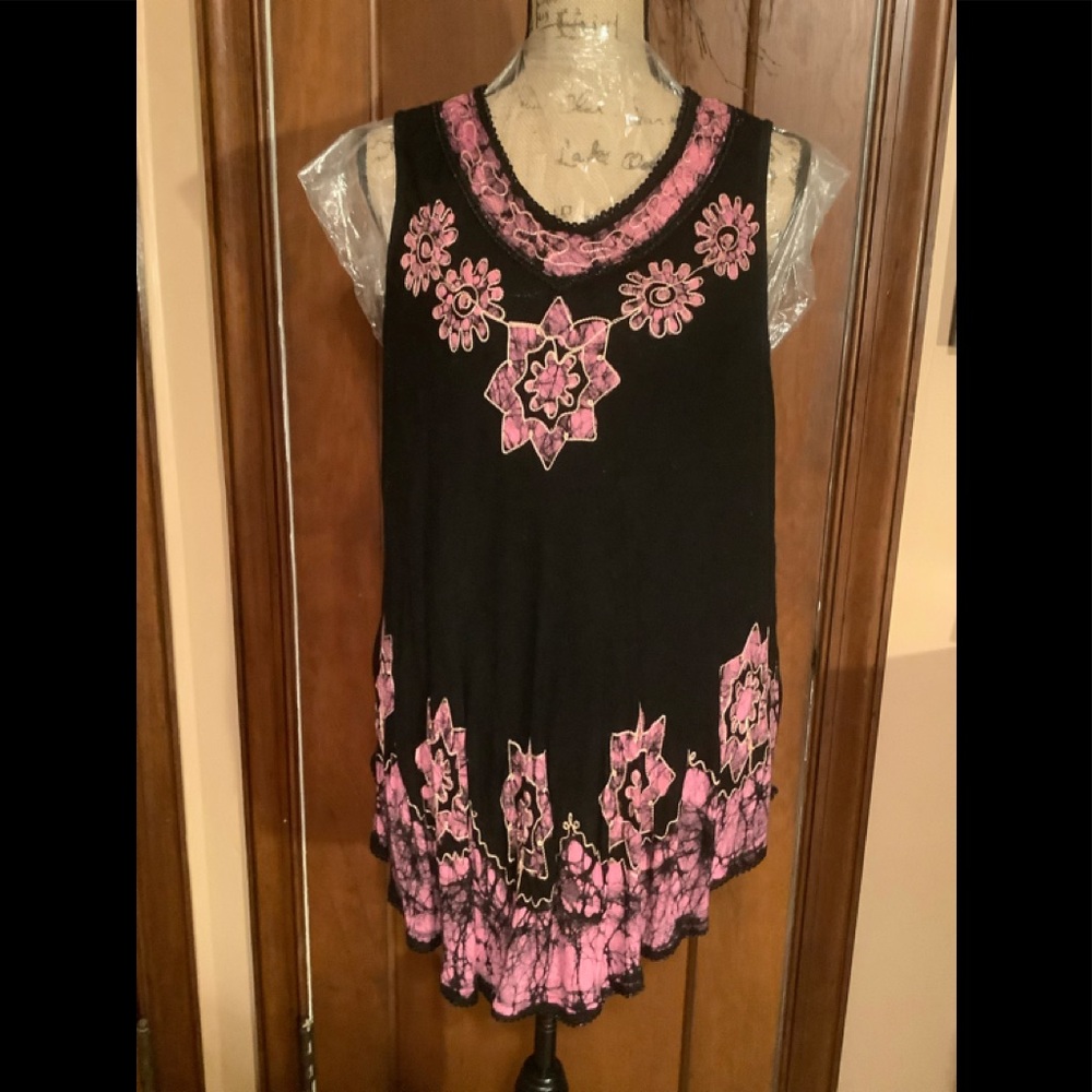 Jackpot, Black & Pink Sleeveless Flair Top